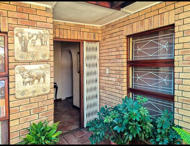 6 BEDROOM HOUSE FOR SALE IN GLENHAVEN